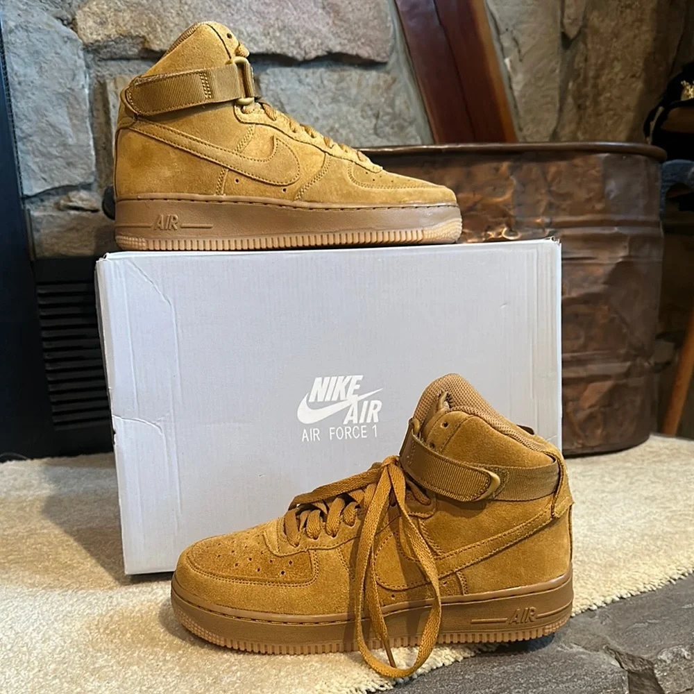 Nike Air Force 1 High Tops in Mustard Suede (Size 6.5Y) - Picture 10 of 17